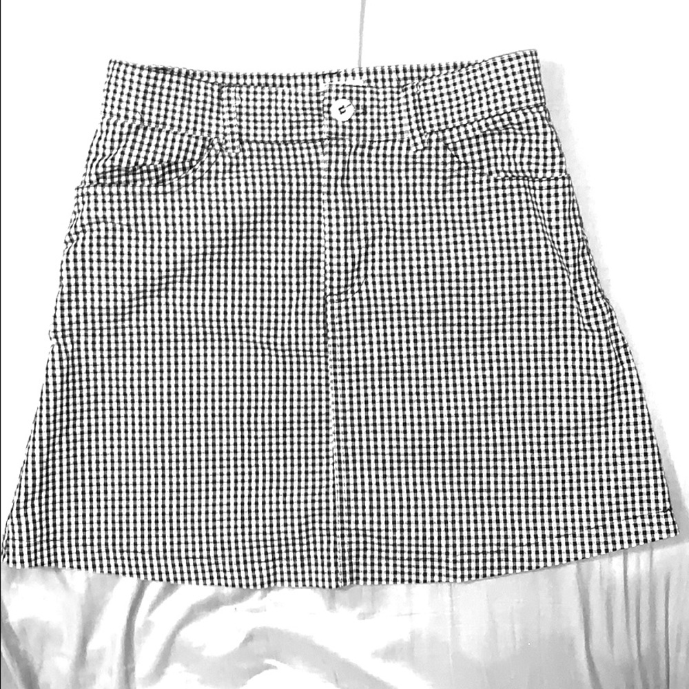 mini black n white checkered skirt